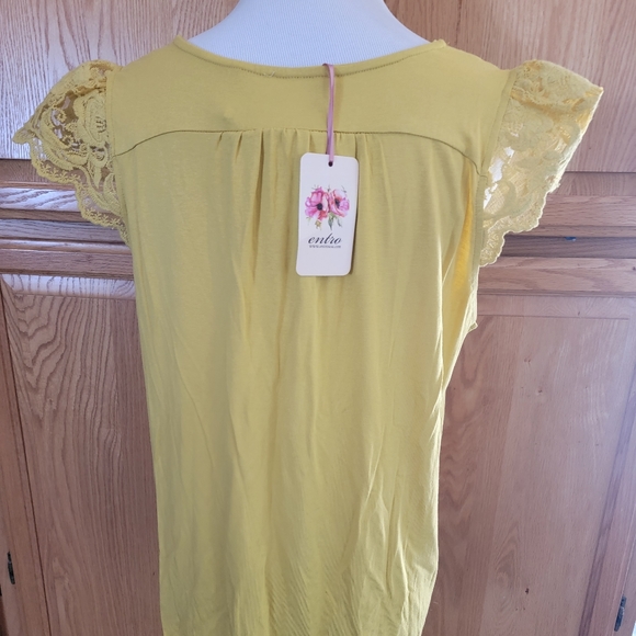 Mustard Lace Sleeve Tee - Picture 4 of 4